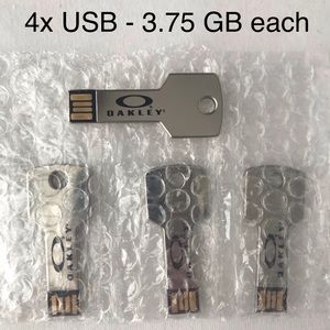 NWOT Oakley USB Keys, 4 pc set, 3.75 GB each